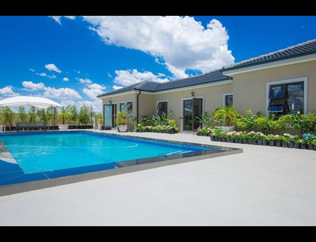 2 BEDROOM PROPERTY TO RENT IN BLUE HILLS